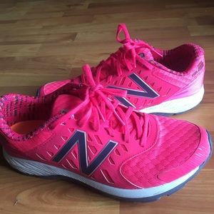 New balance running shoes